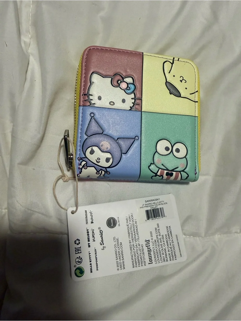 Hello Kitty loungefly hardtag Patch Zip Wallet - Pink Blue